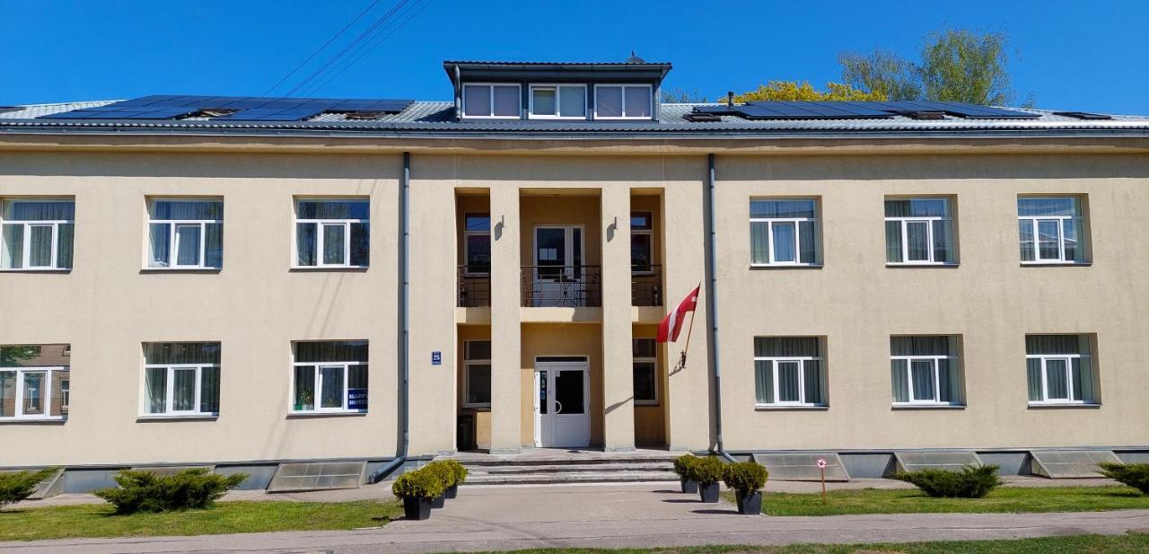 Happy Hotel Riga Exterior photo