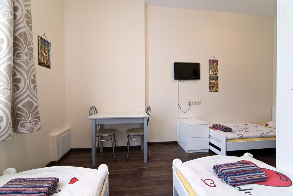 Happy Hotel Riga Exterior photo